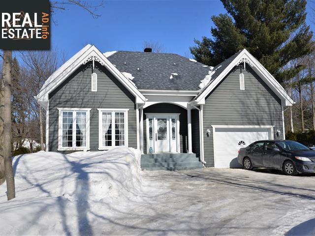 Property 3252 Rue Du Petit-Lac main img