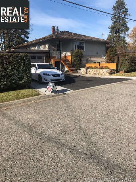 Property 1799 Glenella Place main img