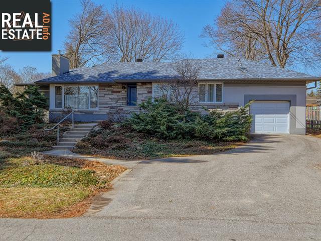 Property 200 Rue Chestnut main img