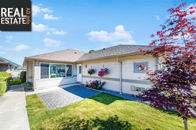 Property #37 111 Harbourfront Drive main img