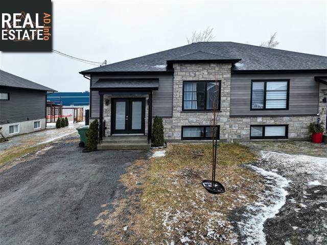 Property 116 Rue De Lebeniste main img