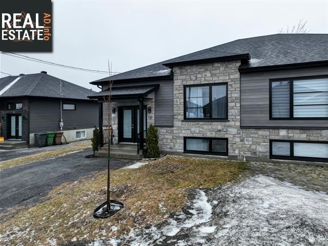 Property 116 Rue De Lebeniste img1