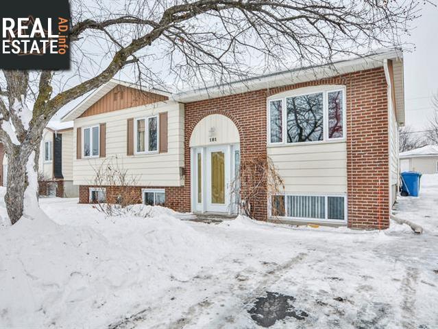 Property 181 Rue Leclair main img
