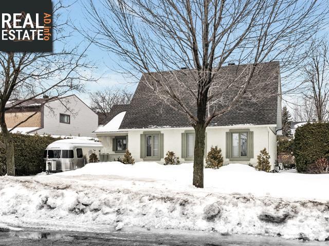 Property 75 Place De Chambord main img