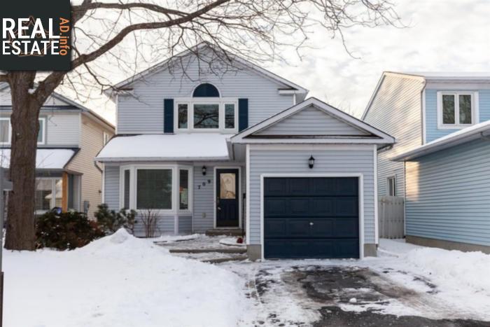 Property 709 Farmbrook Crescent main img