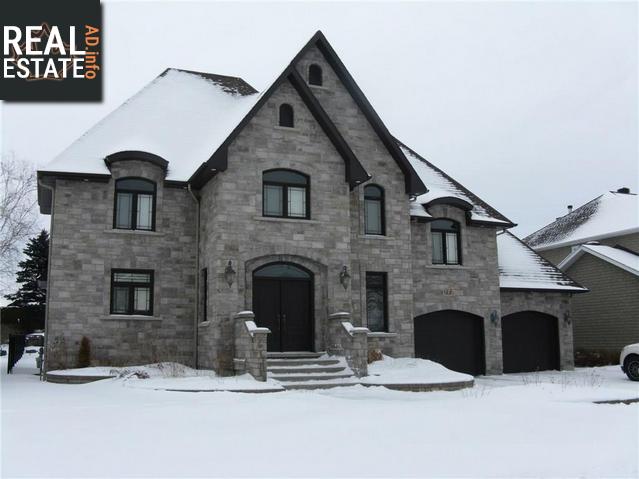 Property 772 Levesque Crescent main img