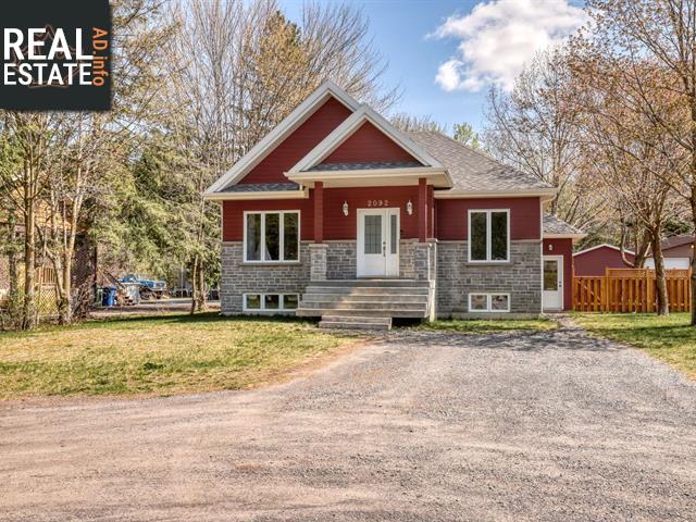 Property 2092 Rue De La Visitation main img