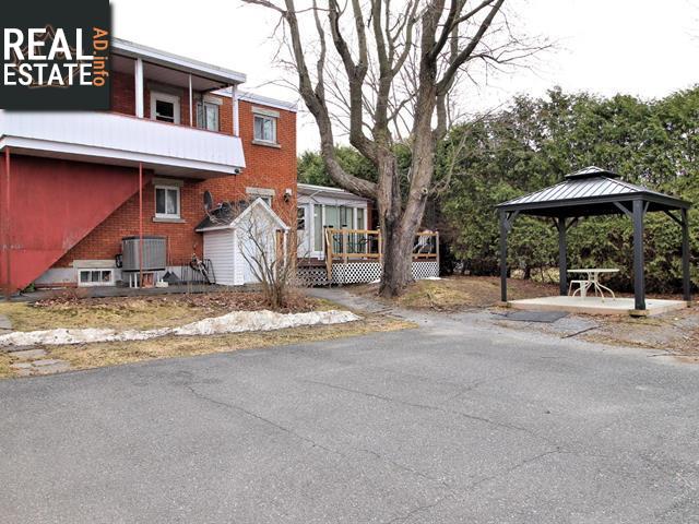 Property 256 Rue Dufferin img1