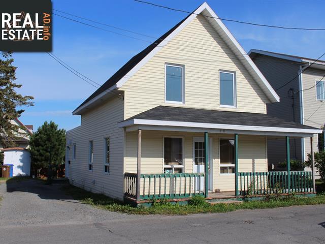 Property 20 Av. Leonard main img