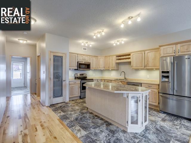 Property 4-159 Olive May Way main img