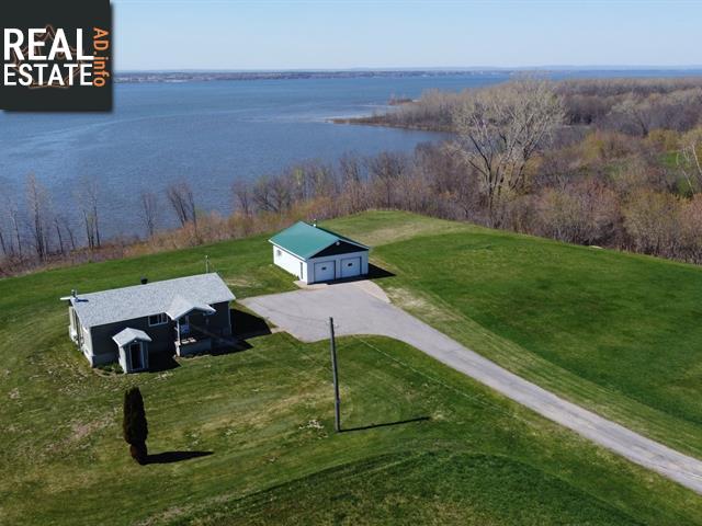 Property 270 Boul. Becancour main img