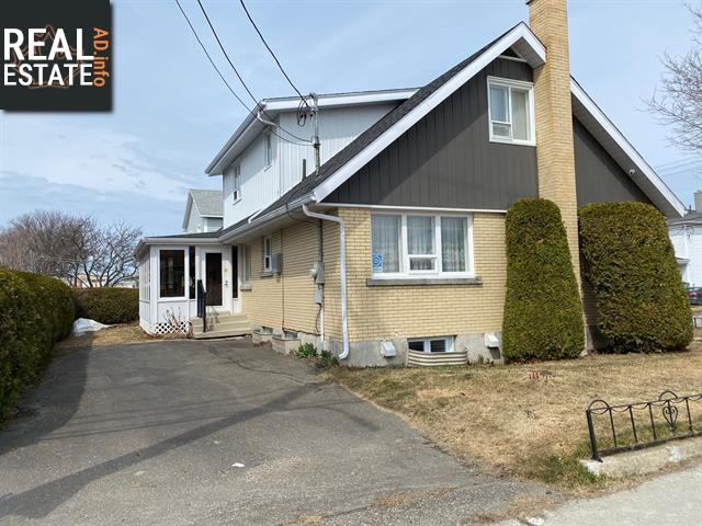 Property 159 Rue Dionne img1