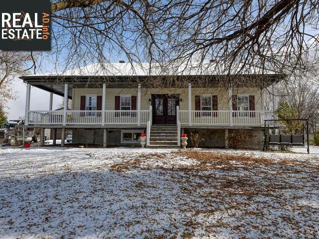 Property 109-111 Ch. St-Stanislas main img