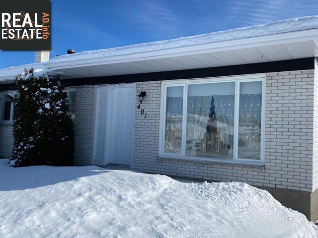 Property 401 Rue Tremblay main img