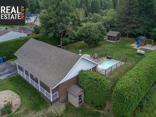 Property 1510 175e Rue main img
