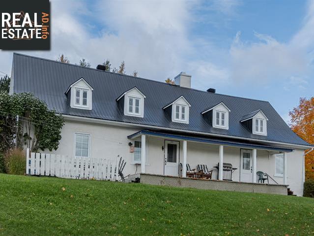 Property 389-391 Cote Ste-Anne main img