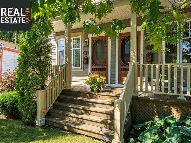 Property 136-138 Rue St-Laurent main img