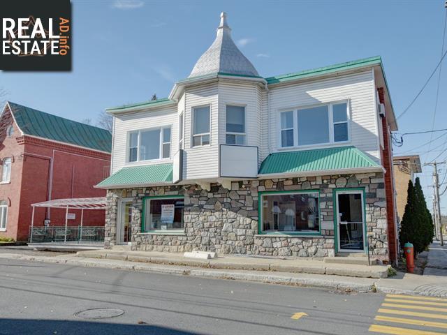 Property 1067-1071 Rue St-Andre main img