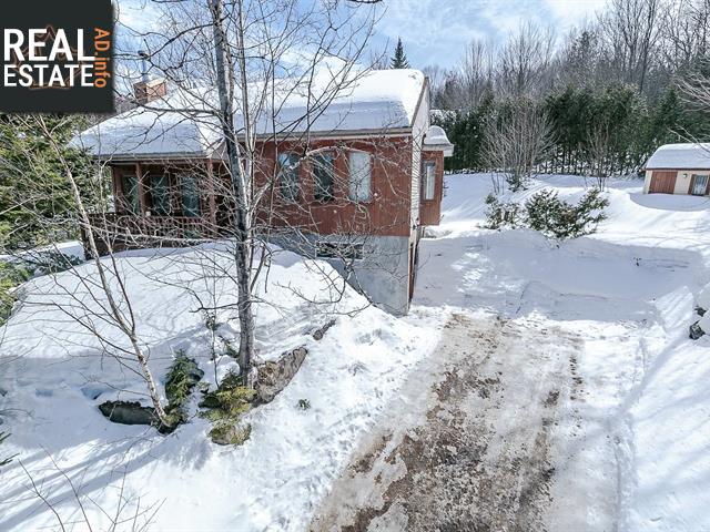 Property 1998 Rue Du Skieur main img