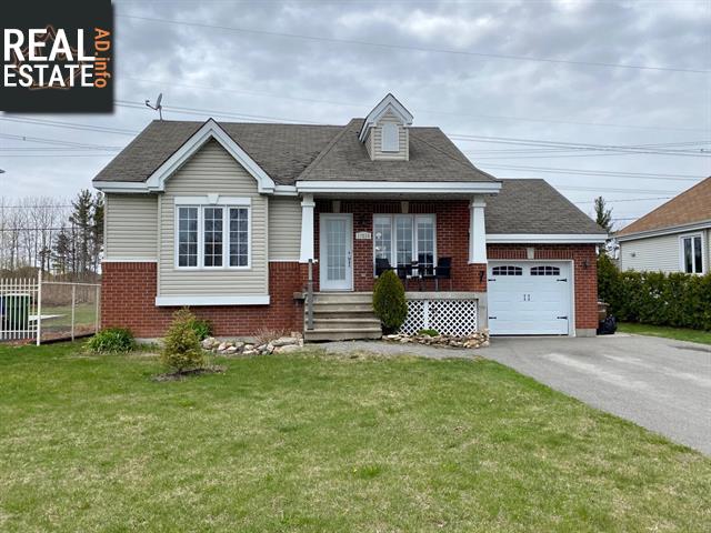 Property 17215 Rue Calixa-Lavallee main img