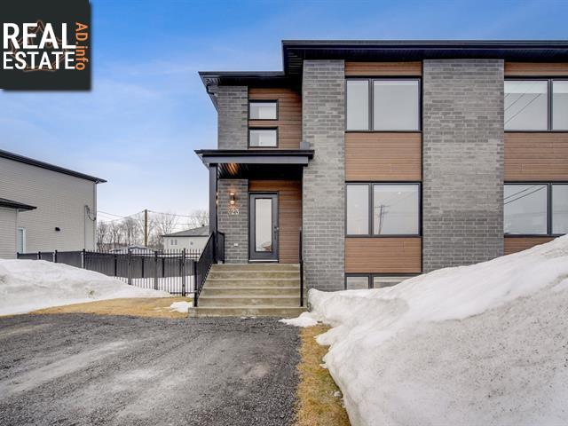 Property 423 Rue Des Rapides img1