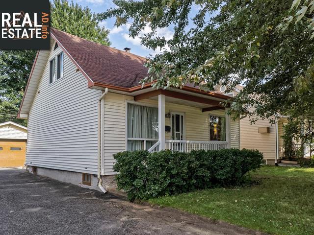 Property 1214 Rue Rivard main img