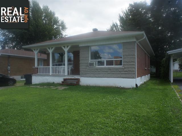 Property 1731 5e Avenue main img