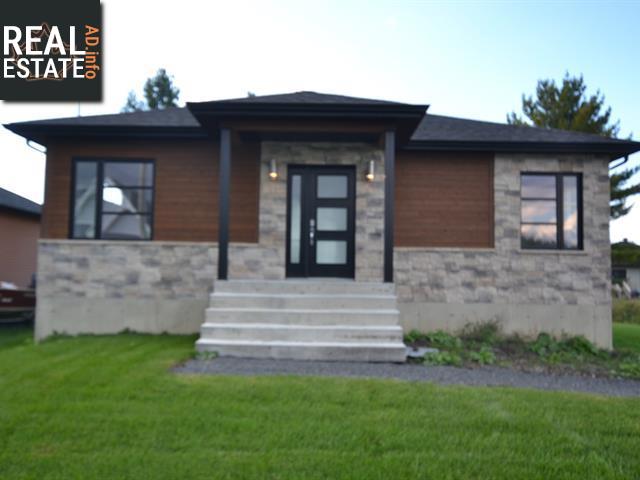 Property 40 Rue Des Begonias main img