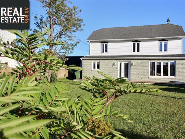 Property 868 Av. De Larchipel main img