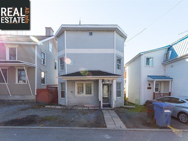 Property 132 Av. Ste-Catherine main img