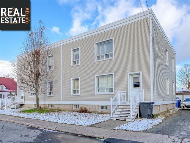 Property 175-181 Rue Laval S. main img