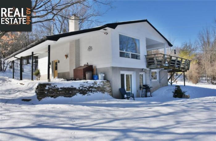 Property 892 Orchard Crescent main img