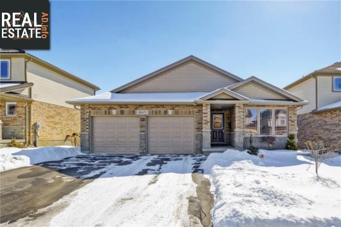 Property 1665 Cedarcreek Crescent main img