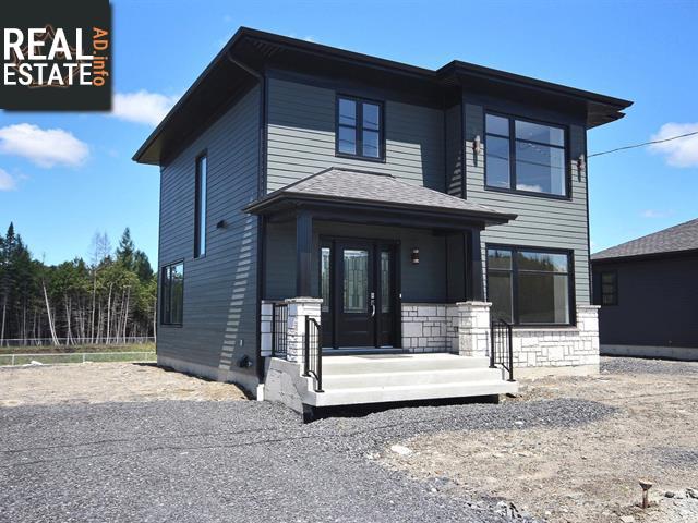 Property 16560 18e Avenue main img