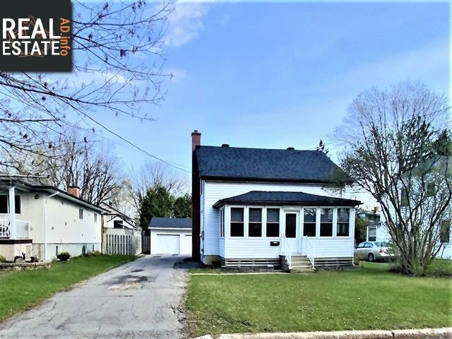 Property 202 Rue Galt main img