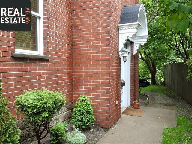 Property 4862a Rue Ste-Catherine O. main img