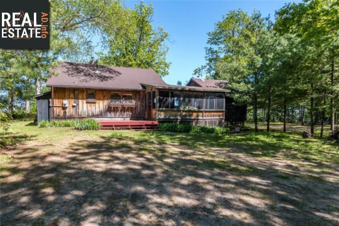 Property 1389 Champlain Road main img