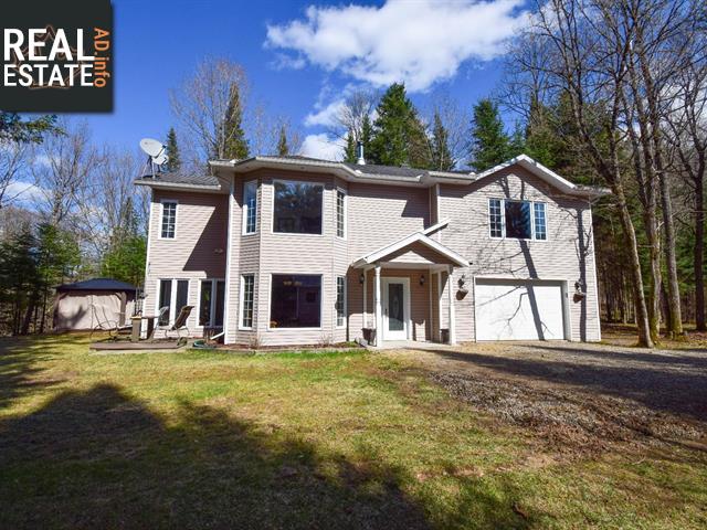 Property 148 Ch. De La Montagne main img