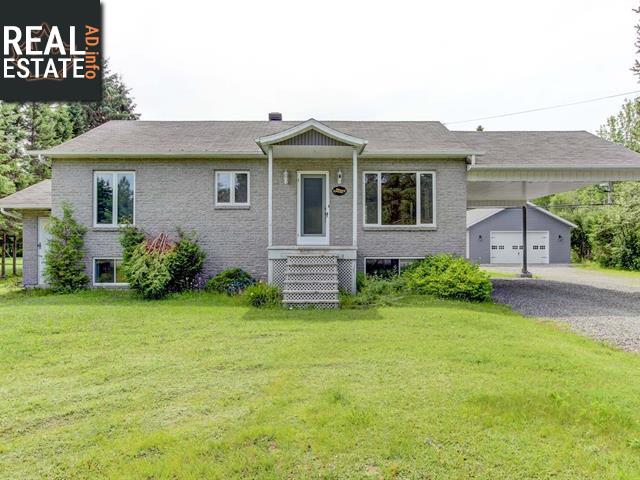 Property 2211 25e Rue main img