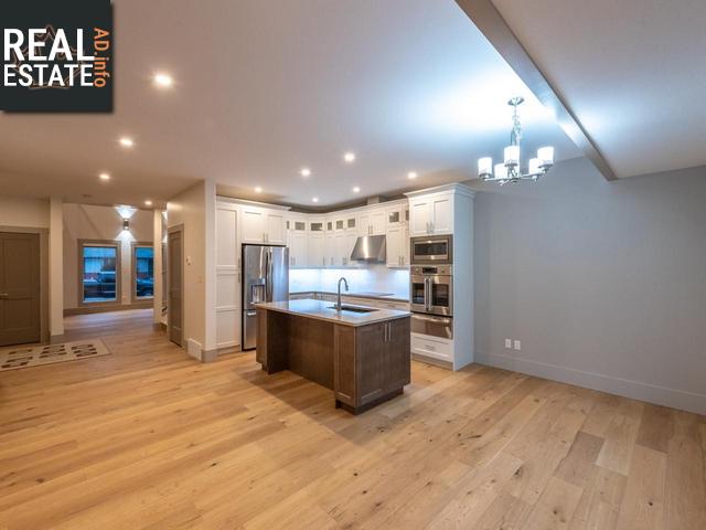 Property 101-237 Phoenix Ave main img