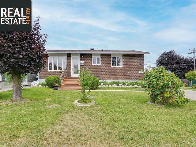 Property 350 Rue Taillefer main img