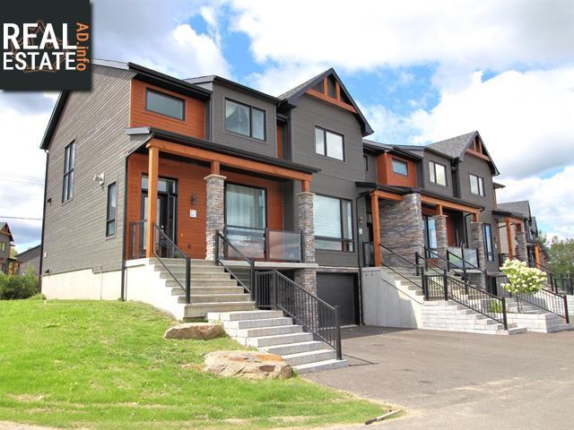 Property #D1-148 Boul. De Bromont main img