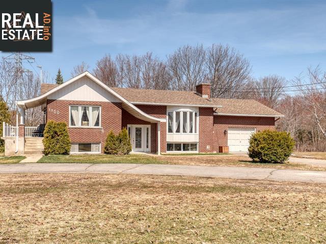 Property 1300 Route Louis-Cyr main img