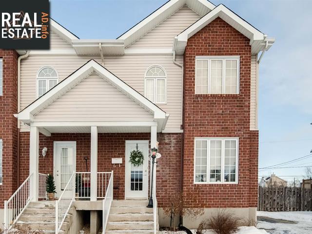 Property 115 Rue Du Ruisseau main img
