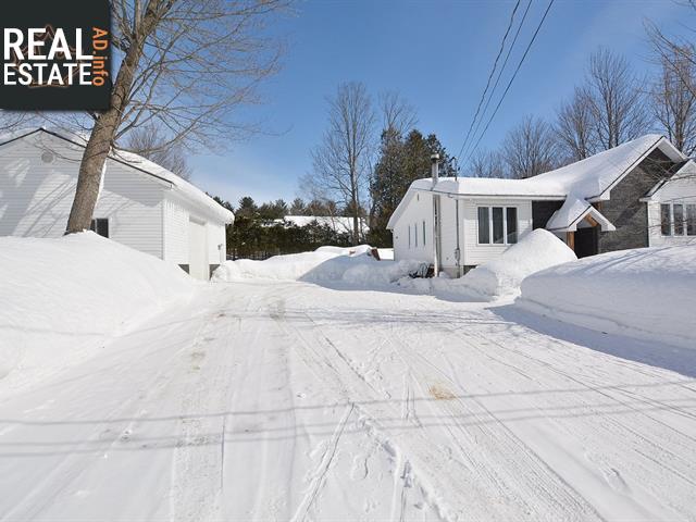 Property 2969 Place Anita main img