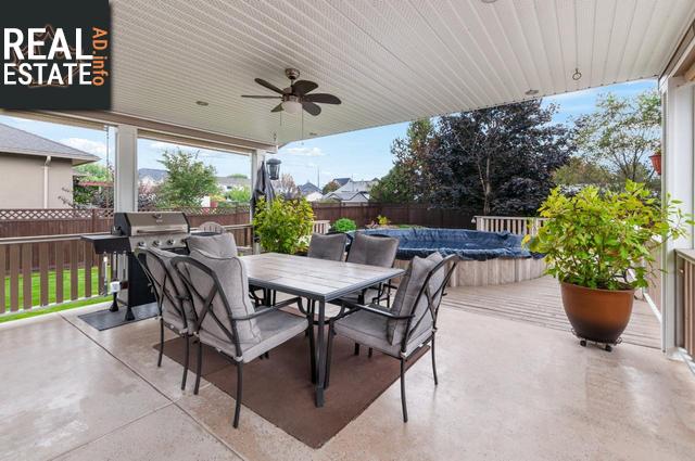 Property 394 Douglas Avenue main img