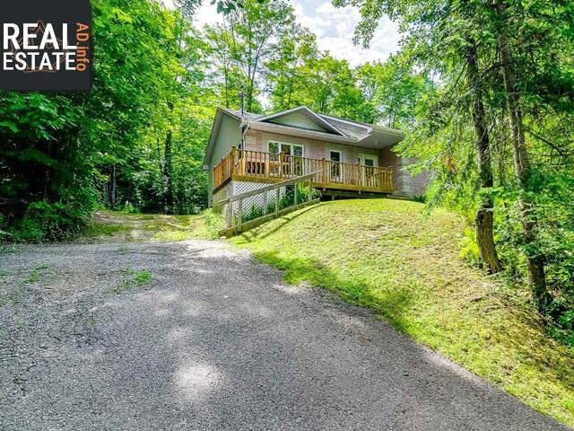 Property 128 Ch. Lamoureux main img