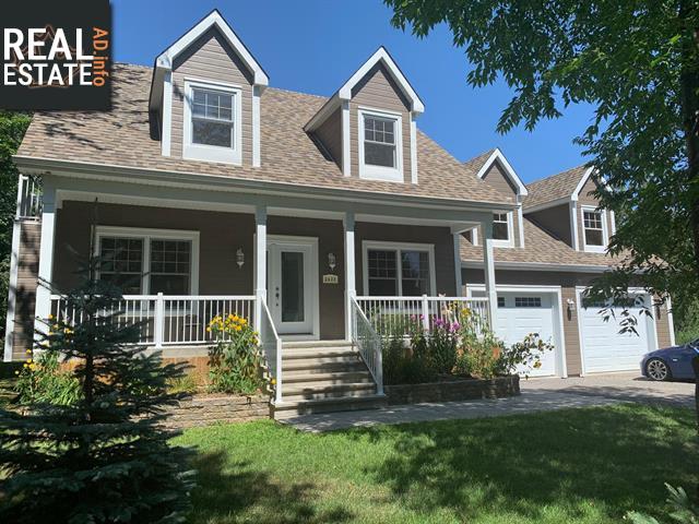 Property 2633 Rue De La Salle main img