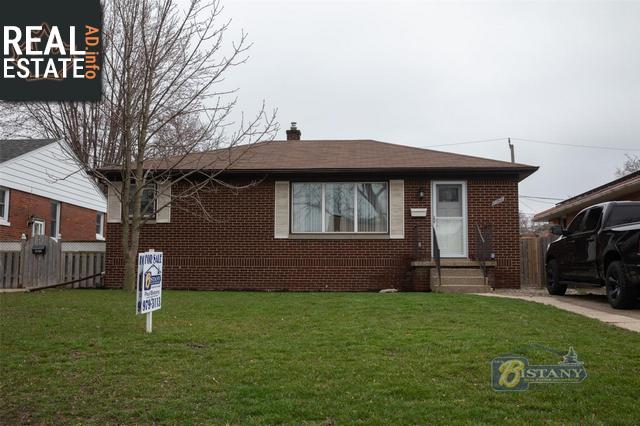 Property 3825 Poplar main img