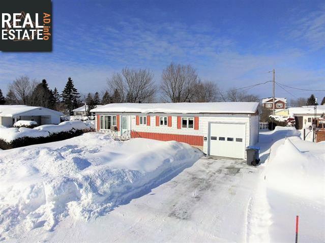 Property 427 Rue Boisjoli main img